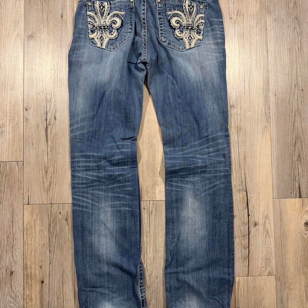 Miss Me Fleur De Lis Applique boot denim jeans